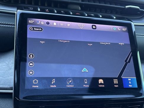 Used 2024 Jeep Grand Cherokee L Limited w/ Luxury Tech Group II image 31