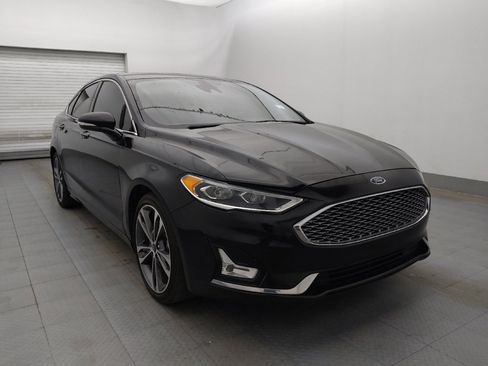 Used 2020 Ford Fusion Titanium image 13