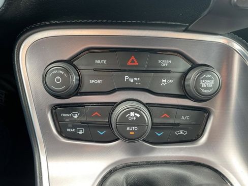 Used 2021 Dodge Challenger R/T w/ Blacktop Package image 39