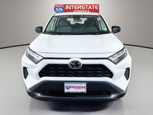Used 2023 Toyota RAV4 LE AWD/4WD image 2