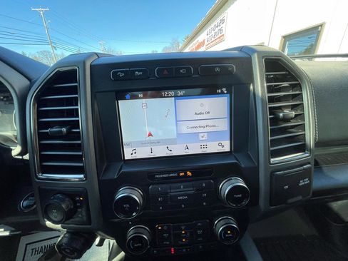 Used 2018 Ford F150 Raptor w/ Equipment Group 802A Luxury image 16