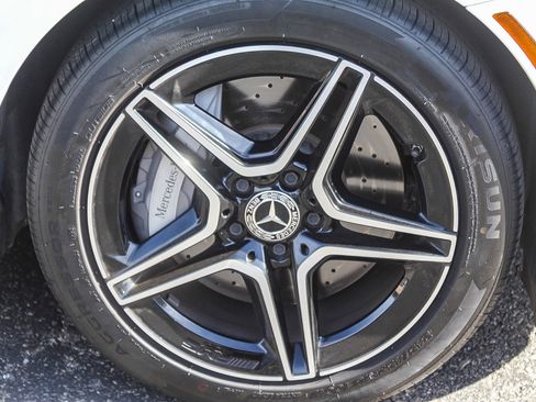 Used 2022 Mercedes-Benz E 350 Sedan image 10