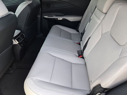 New 2026 Lexus RX 350 AWD image 21