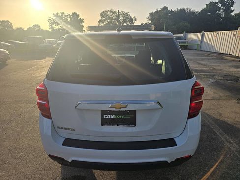Used 2017 Chevrolet Equinox LS image 13