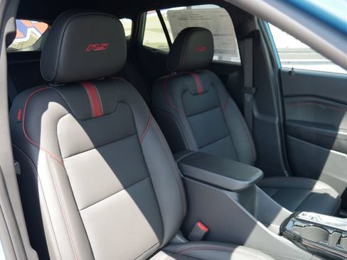 New 2026 Chevrolet Trax RS FWD image 11