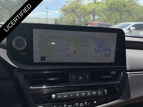 Used 2025 Lexus ES 350 w/ Premium Package image 18