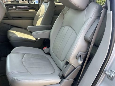 Used 2016 Buick Enclave Leather FWD image 23