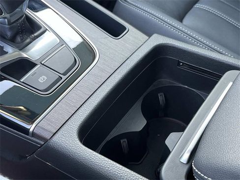 Used 2022 Audi Q5 2.0T Premium w/ Convenience Package image 39