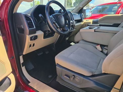 Used 2015 Ford F150 XLT w/ Equipment Group 302A Luxury image 9