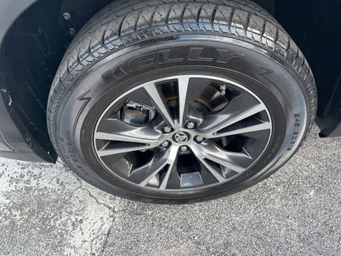 Used 2019 Toyota Highlander LE image 49