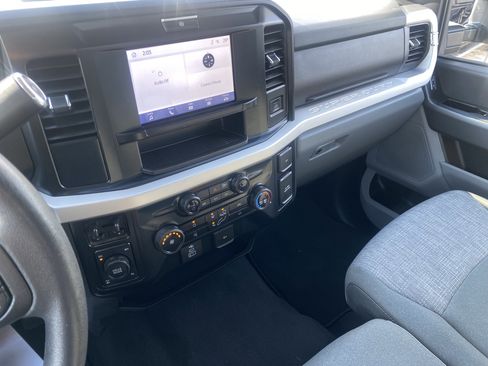 Used 2025 Ford F250 XLT image 14