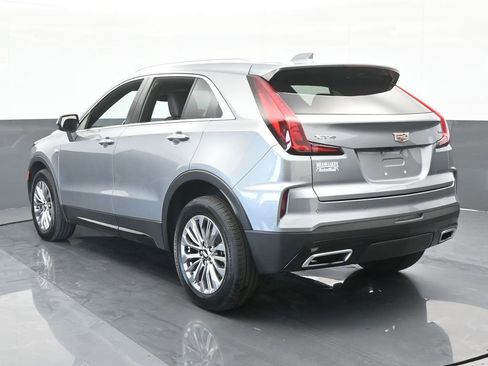 Used 2024 Cadillac XT4 Premium Luxury image 4