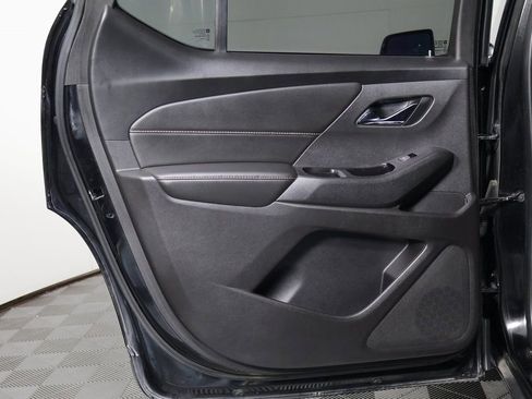 Used 2018 Chevrolet Traverse LT image 14