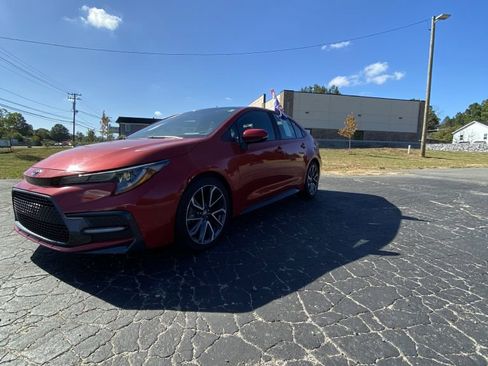 Used 2021 Toyota Corolla SE image 1