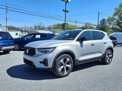 Used 2023 Volvo XC40 B5 Plus w/ Protection Package Premier