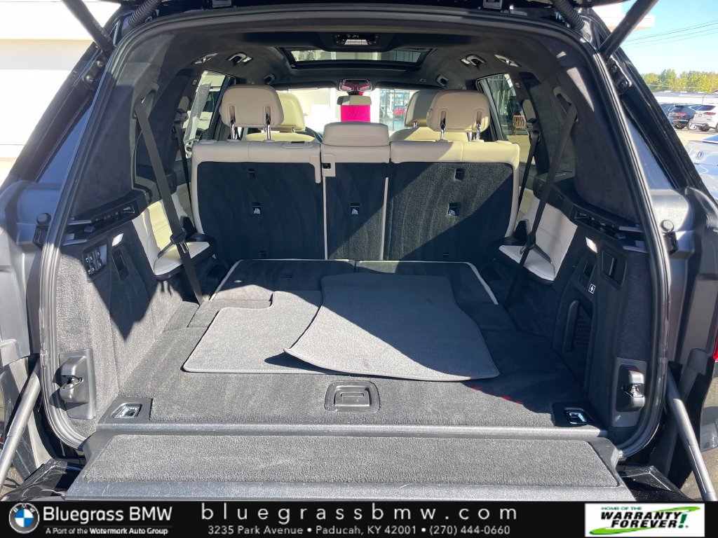 Used 2022 BMW X7 xDrive40i w/ Executive Package AWD/4WD image 19