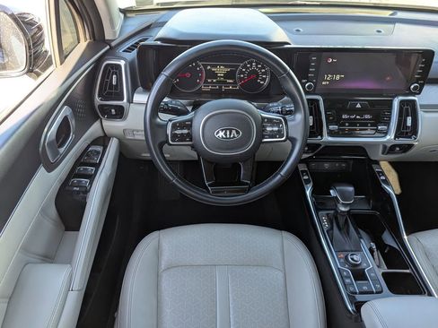 Used 2021 Kia Sorento SX image 29