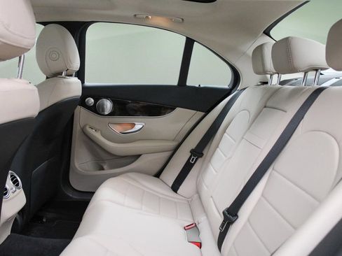 Used 2019 Mercedes-Benz C 300 Sedan image 26