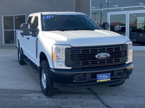 Certified 2023 Ford F250 XL w/ XL Off-Road Package image 4