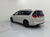 Used 2019 Chrysler Pacifica Limited w/ Advanced Safetytec Group image 4