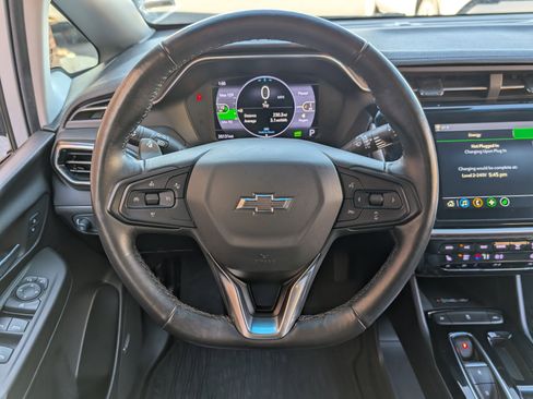 Used 2022 Chevrolet Bolt LT w/ Infotainment Package image 23