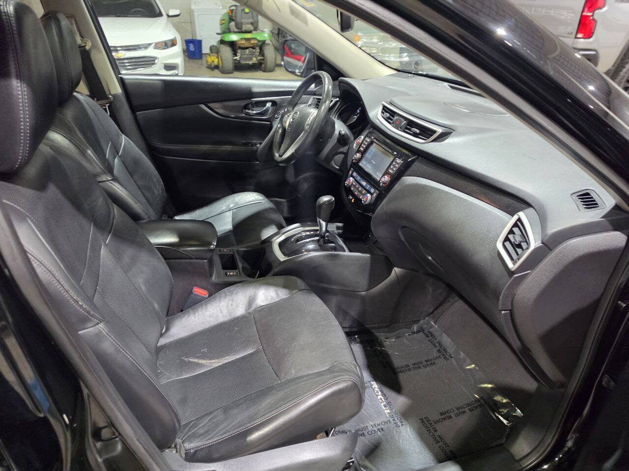 Used 2015 Nissan Rogue SL w/ SL Premium Package AWD/4WD image 31