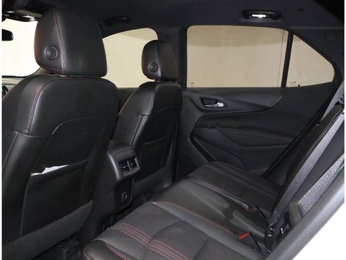 Used 2023 Chevrolet Equinox RS FWD image 15