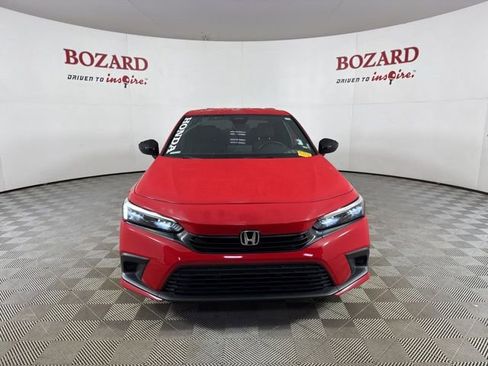 Used 2023 Honda Civic Sport image 2