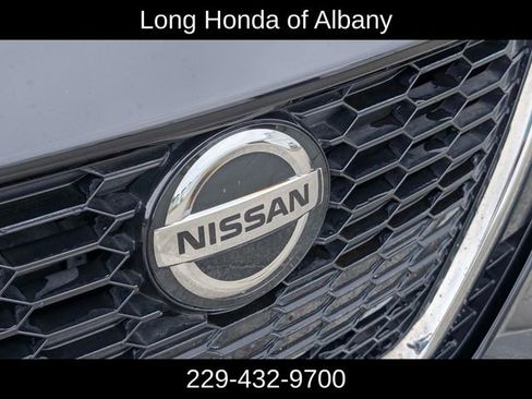 Used 2020 Nissan Altima 2.5 SR w/ Premium Package FWD image 4
