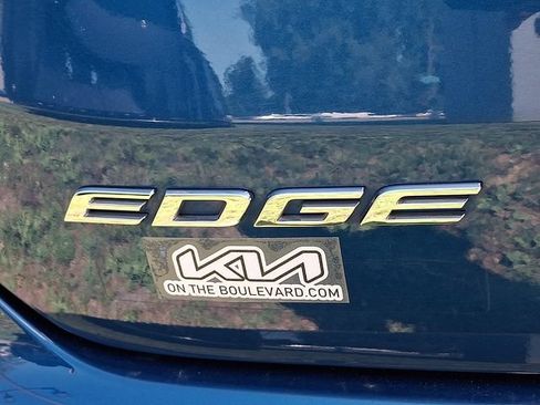 Used 2020 Ford Edge SEL w/ Convenience Package AWD/4WD image 30