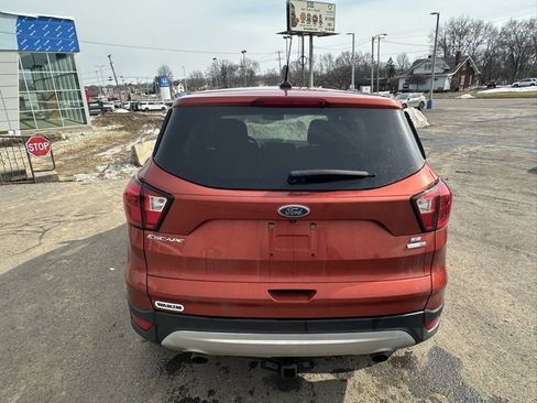 Used 2019 Ford Escape SE image 7