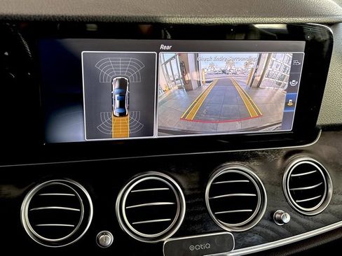 Used 2017 Mercedes-Benz E 300 E 300 image 15