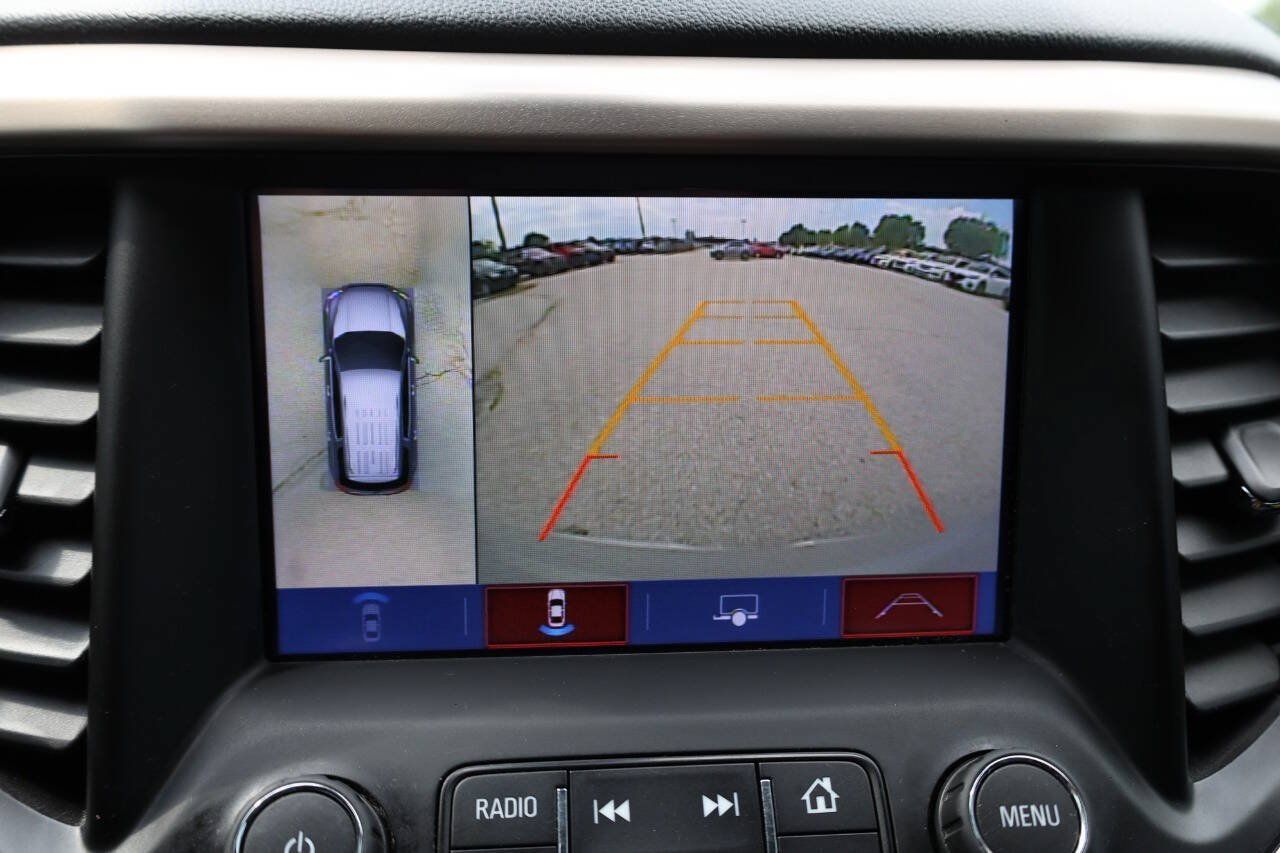 Used 2018 GMC Acadia Denali w/ Technology Package AWD/4WD image 24