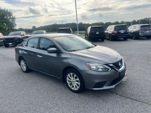 Used 2019 Nissan Sentra SV FWD image 1