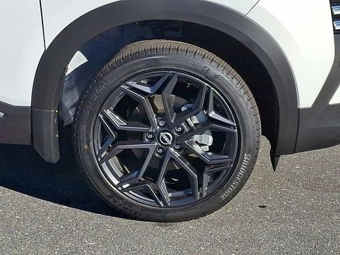 New 2026 Nissan Kicks SR w/ Cold Weather Package image 8