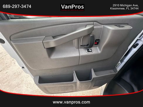 Used 2021 Chevrolet Express 2500 w/ Driver Convenience Package image 9