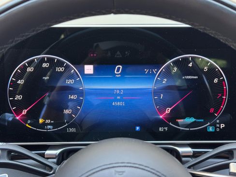 Used 2022 Mercedes-Benz S 580 4MATIC Sedan w/ AMG Line Package image 22