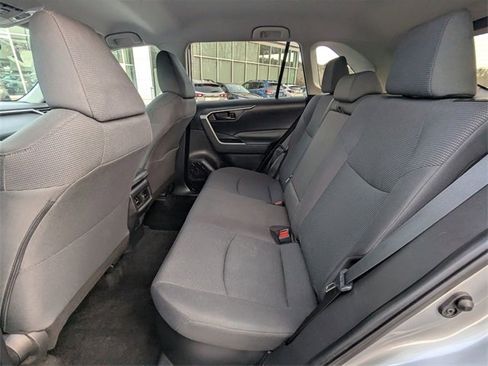 Used 2021 Toyota RAV4 LE image 19