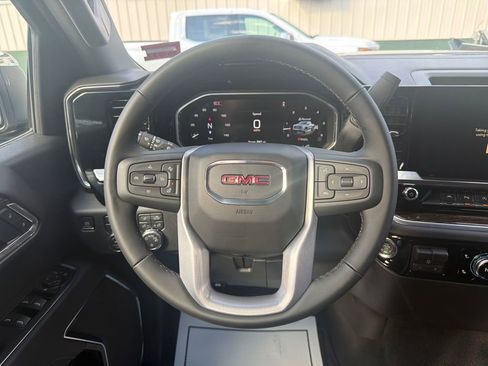 New 2026 GMC Sierra 1500 SLE w/ X31 Off-Road Package image 16