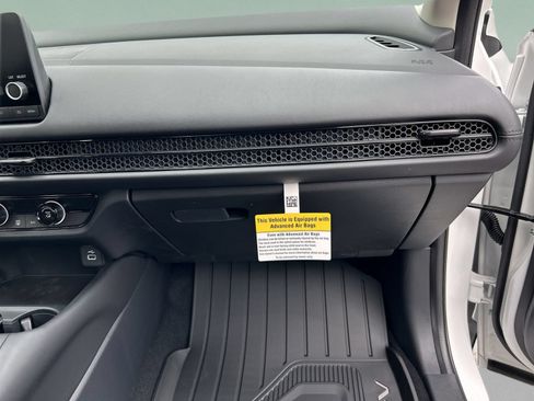 Certified 2024 Honda HR-V LX image 19