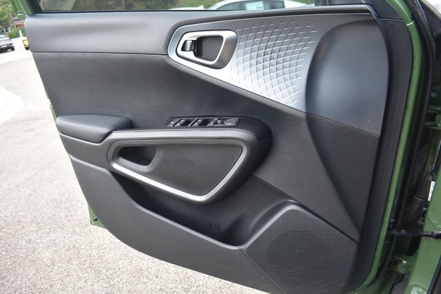 Certified 2023 Kia Soul EX FWD image 32
