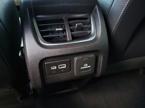 Used 2021 Chevrolet Blazer Premier w/ Driver Confidence II Package FWD image 15