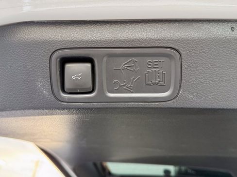 Used 2023 Lincoln Navigator Reserve image 16