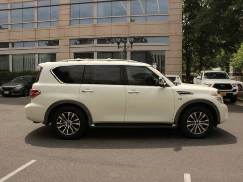 Used 2020 Nissan Armada SL w/ Premium Package RWD image 5