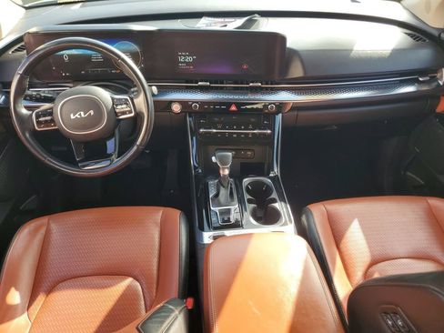 Used 2022 Kia Carnival SX Prestige image 10