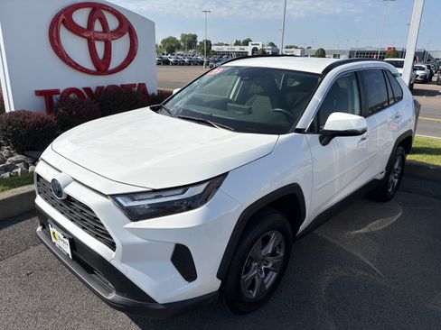 Used 2023 Toyota RAV4 XLE w/ XLE Grade Weather Package AWD/4WD image 1