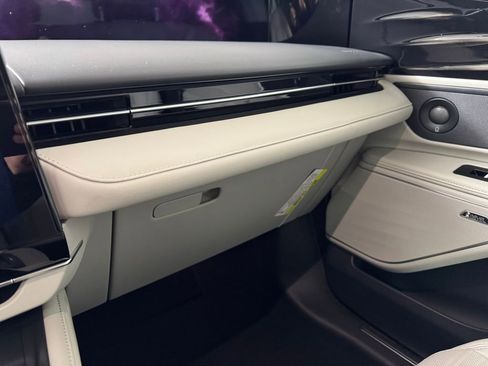 New 2026 Lincoln Nautilus Reserve image 43