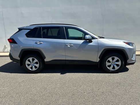 Used 2020 Toyota RAV4 LE w/ All Weather Liner Package AWD/4WD image 8