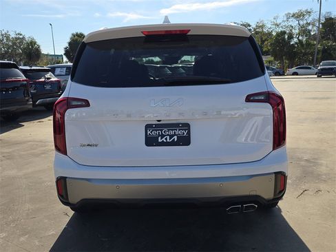 New 2025 Kia Telluride S image 7