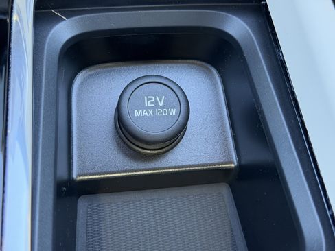 New 2026 Volvo XC60 T8 Ultra w/ Protection Package Premier image 26